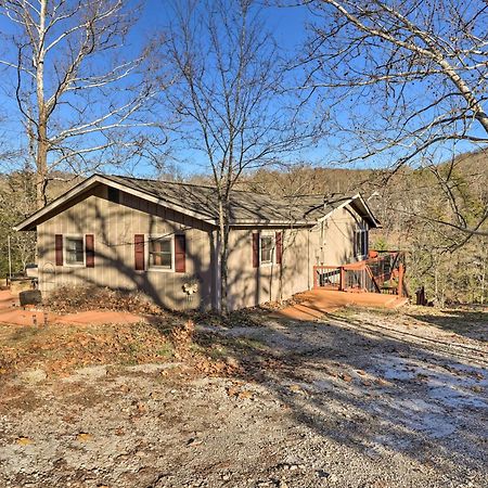 Holiday Island Home Hot Tub And Wood Stove! Exterior photo